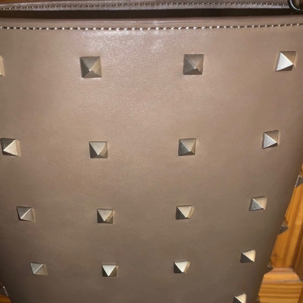 Handbag - Picture 5 of 5